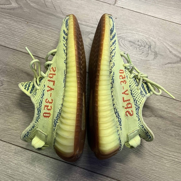 Yeezy Boost 350 V2 ‘Semi Frozen Yellow’ Size 8 - Picture 8 of 10